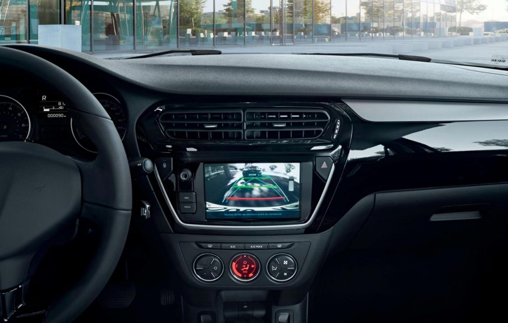 Interior Peugeot 301 Allure Plus