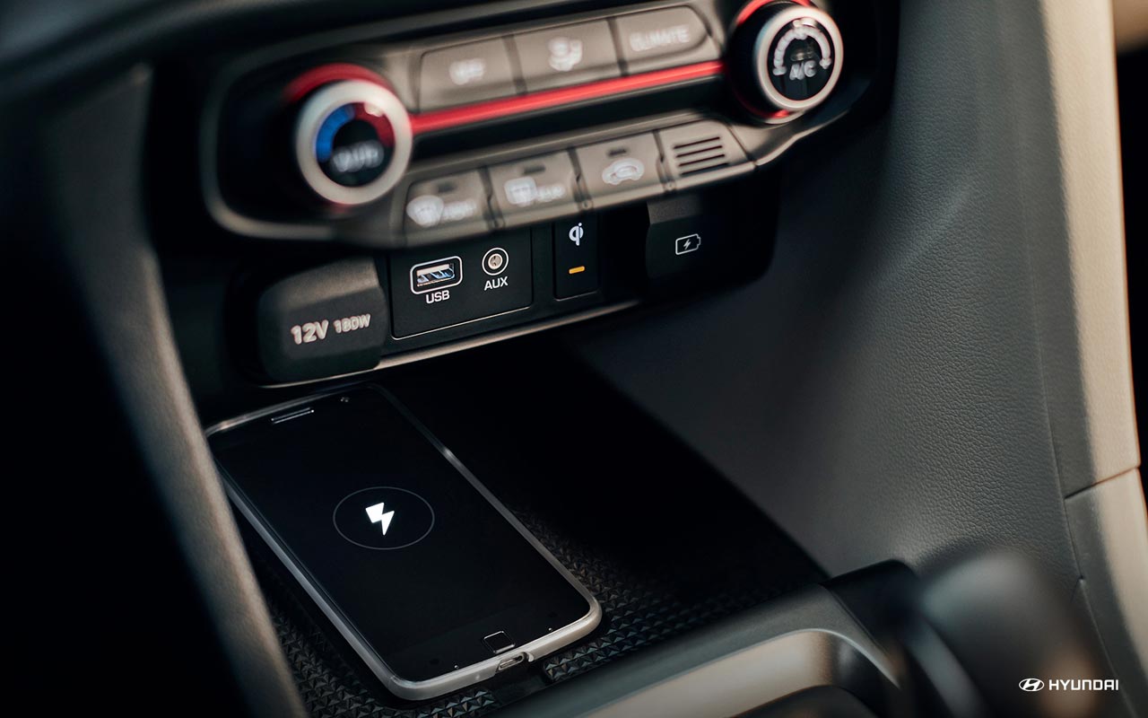 Interior Hyundai Veloster Turbo 2019
