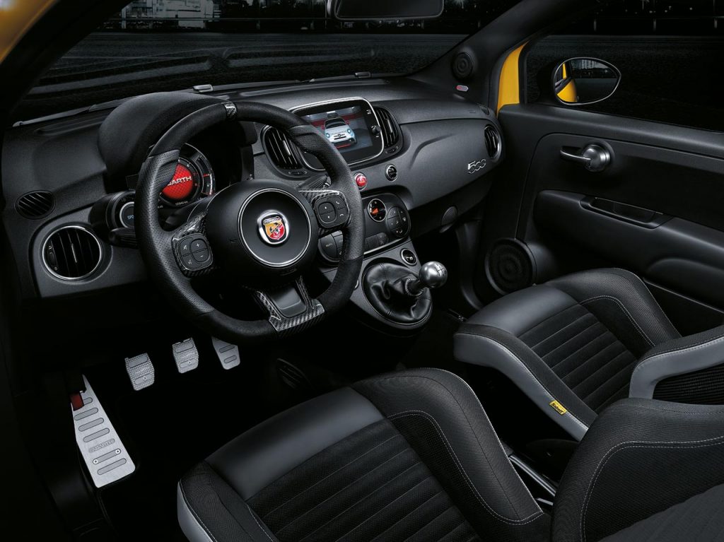 Interior Abarth 595 2019