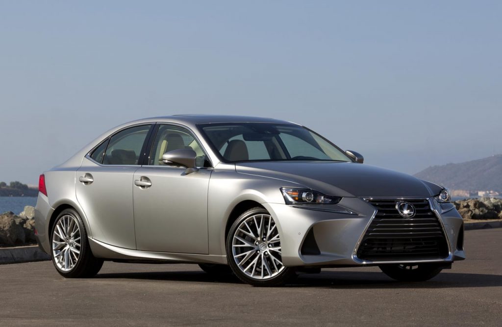 Lexus IS