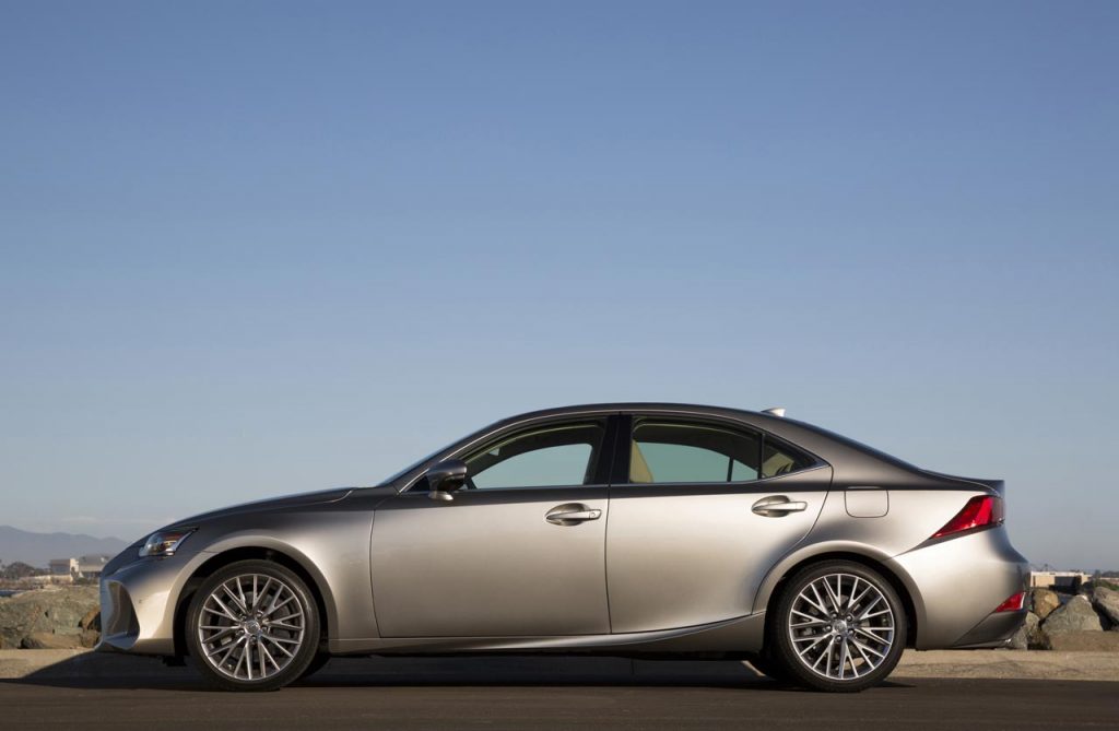 Lexus IS