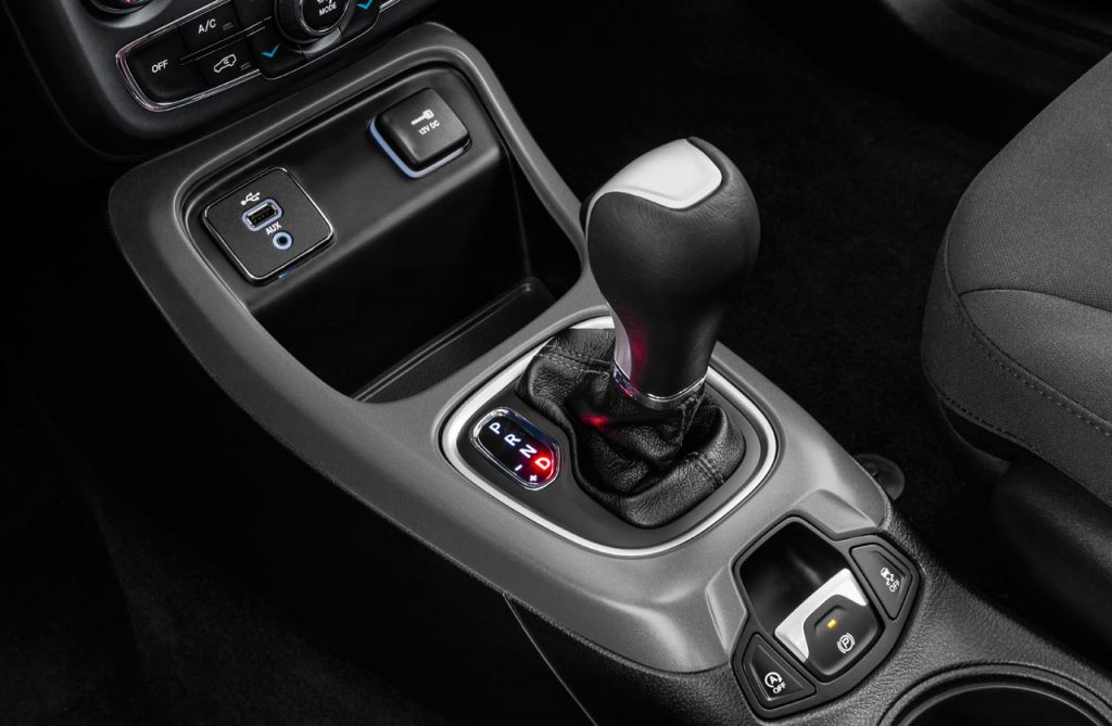 Jeep Compass Sport caja automática