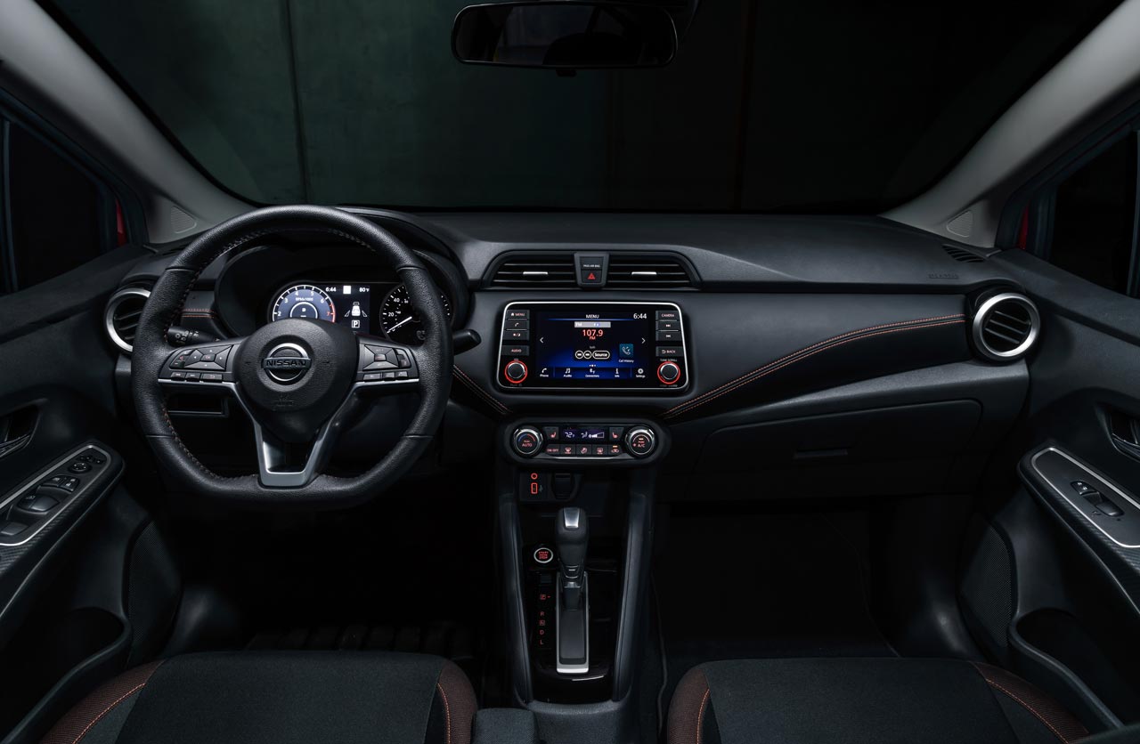 Interior Nuevo Nissan Versa