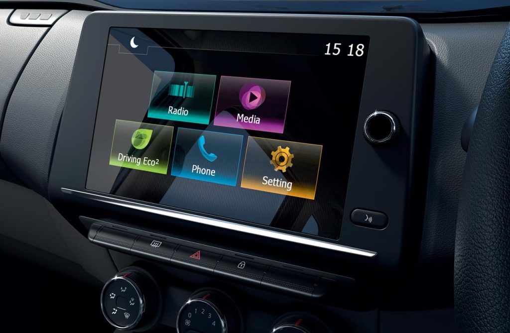 Pantalla Renault Triber
