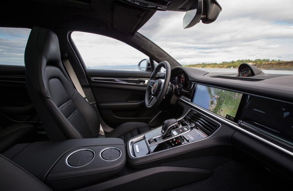 Interior Porsche Panamera Turbo Sport Turismo