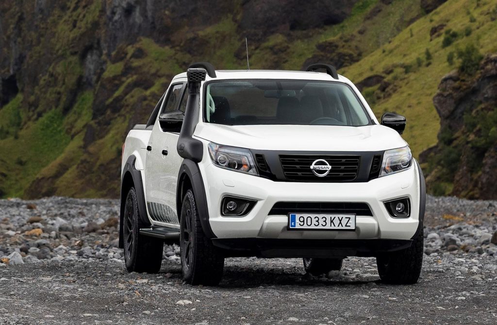 Nissan Frontier Navara Off-Roader AT32