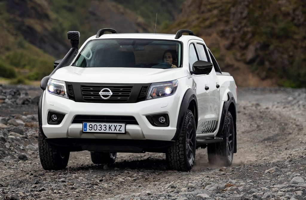 Nissan Frontier Navara Off-Roader AT32