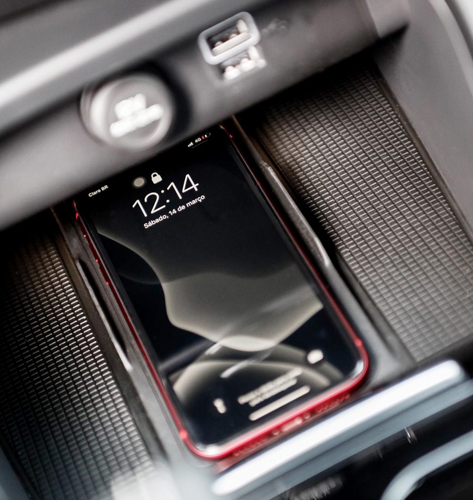 Interior Volvo XC 40 T5 Plug-In Hybrid R-Design