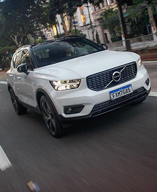 Volvo XC 40 T5 Plug-In Hybrid R-Design