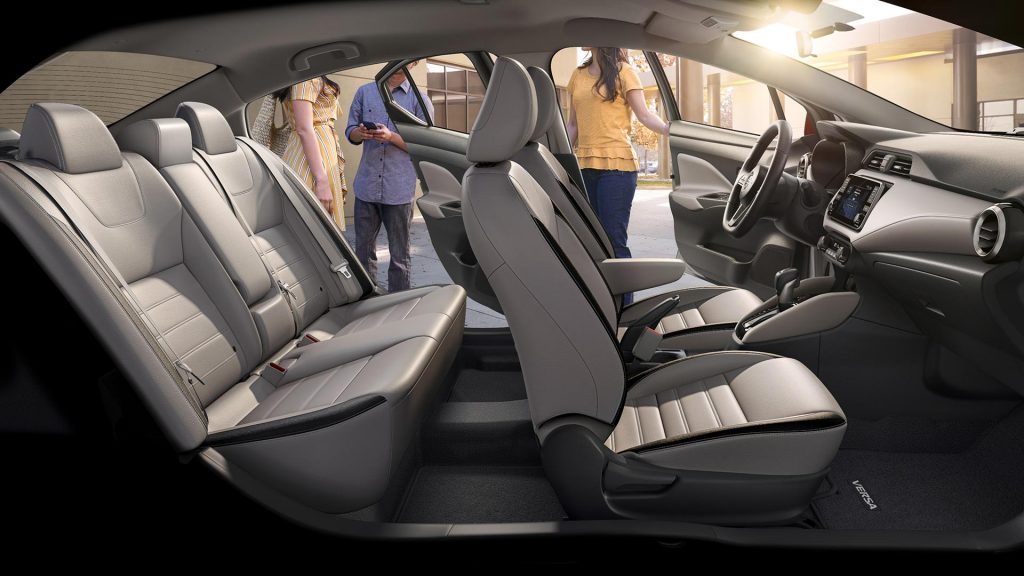 Interior Nuevo Nissan Versa