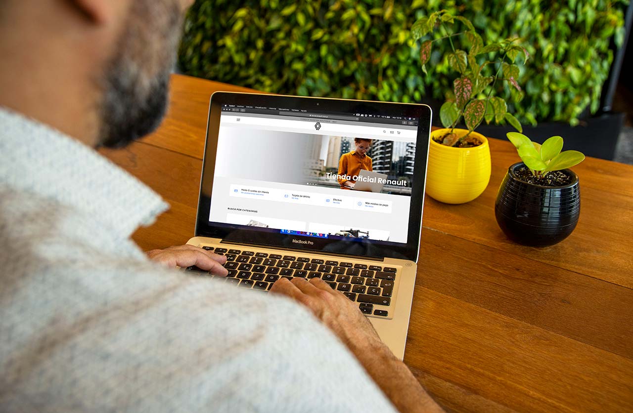 Renault, con Tienda oficial en Mercado Libre