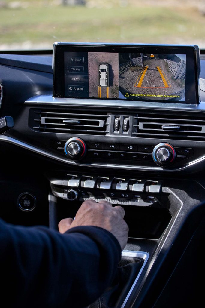 Interior Peugeot Landtrek