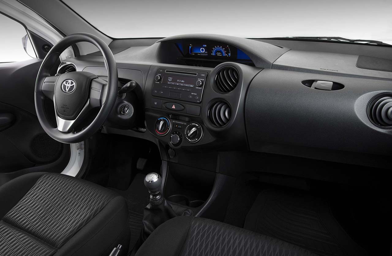 Interior Toyota Etios Aibo