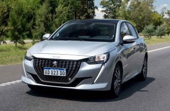 Peugeot prepara cambios para el 208 nacional