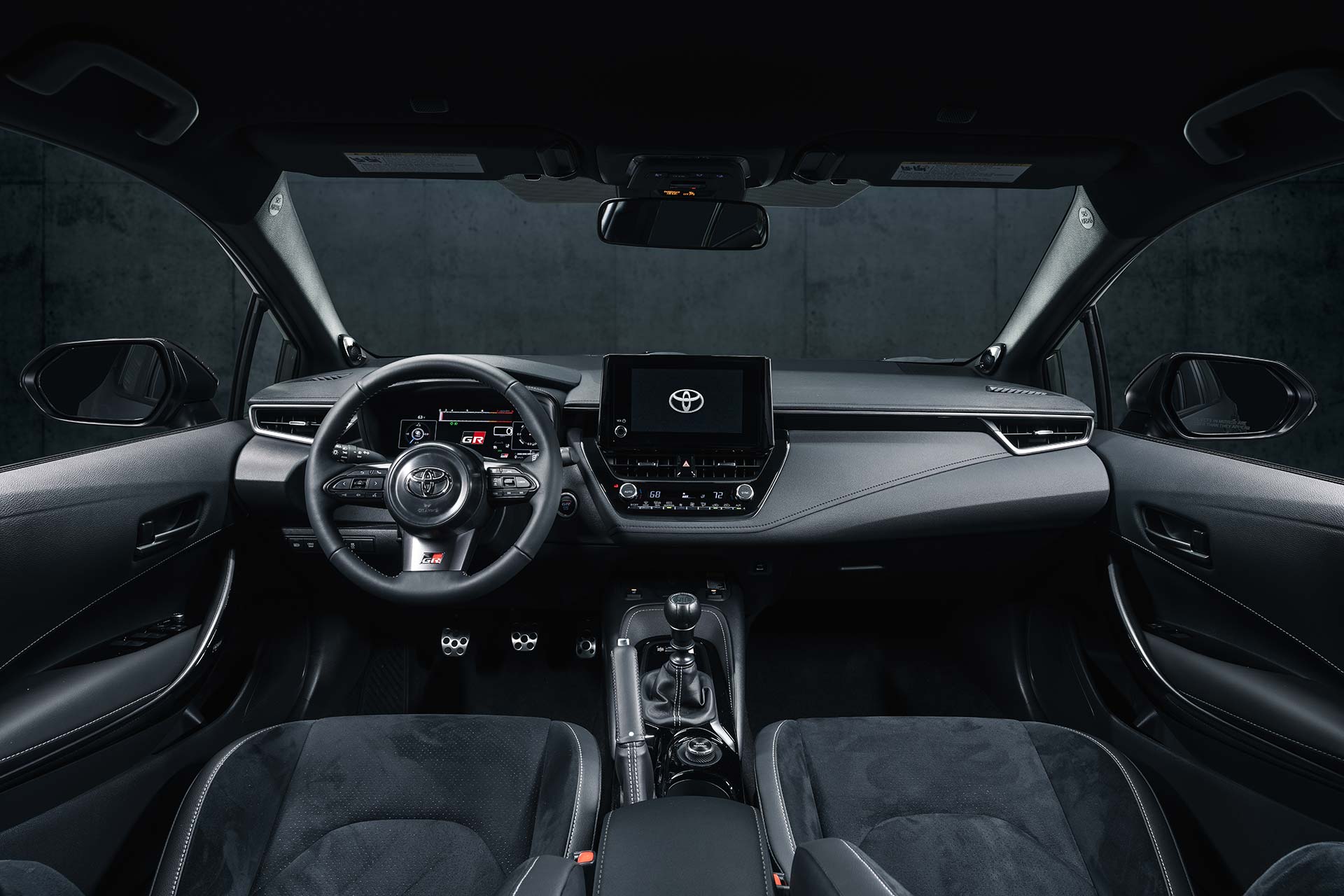 Interior Toyota GR Corolla 2023