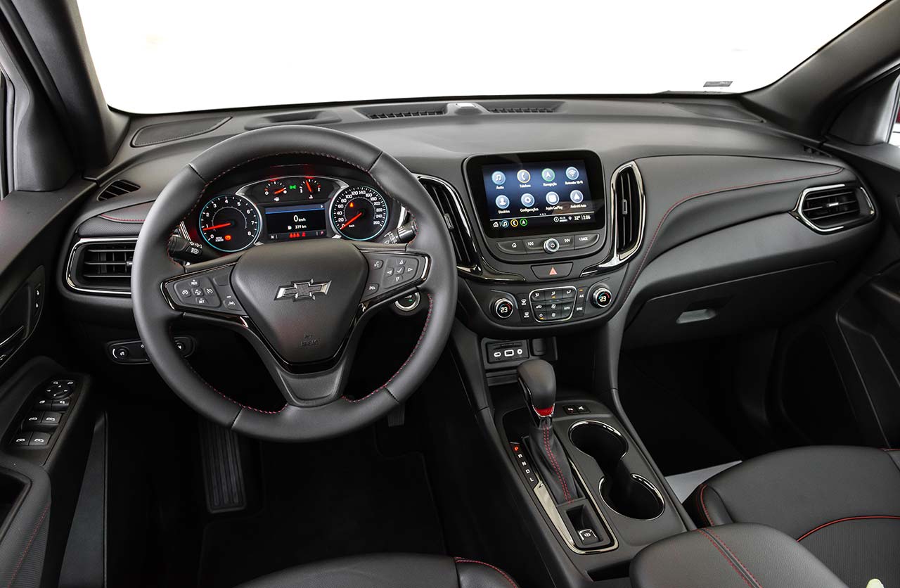 Interior Nueva Chevrolet Equinox RS 2022