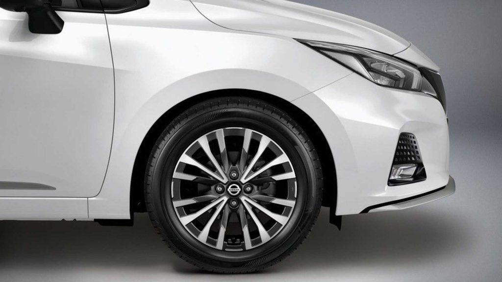 Nissan Versa Almera Sportech X