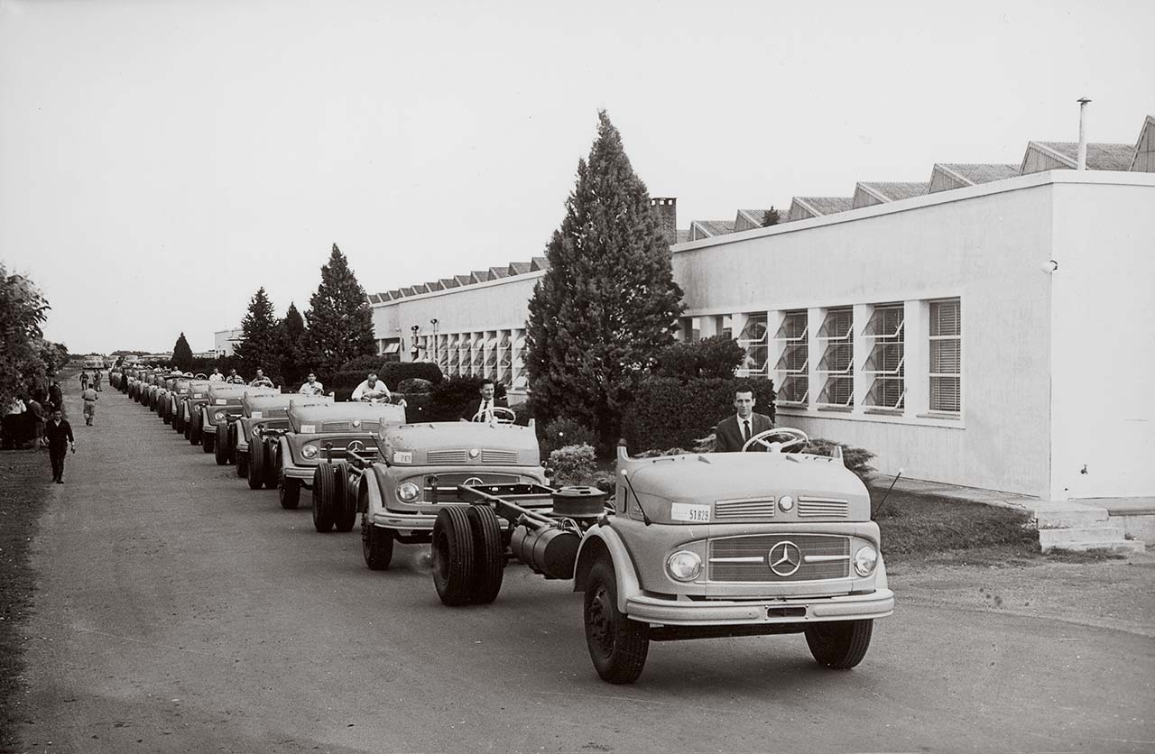 71° Aniversario del inicio de la producción de Camiones y Buses Mercedes-Benz en Argentina