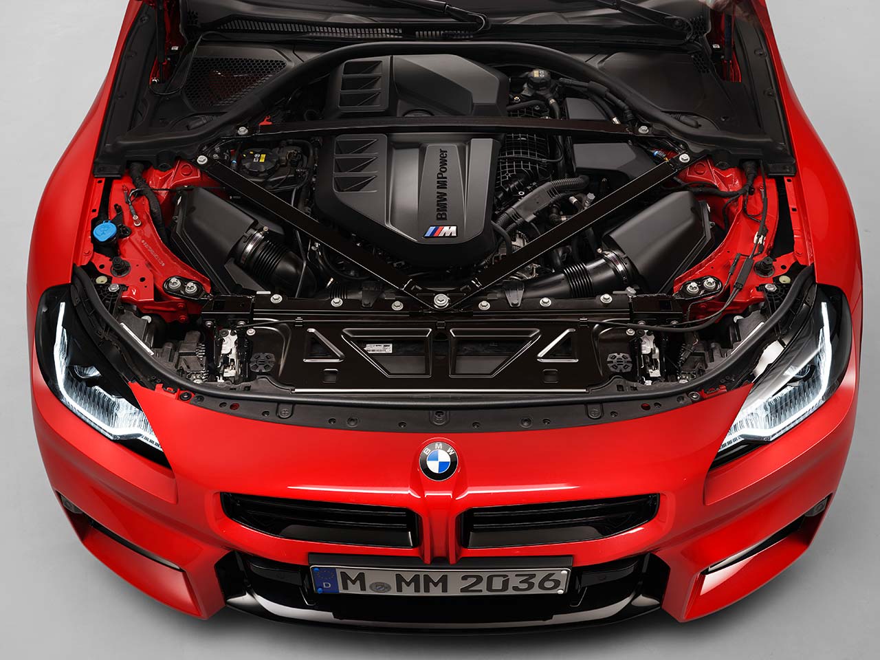 Motor BMW M2 2023