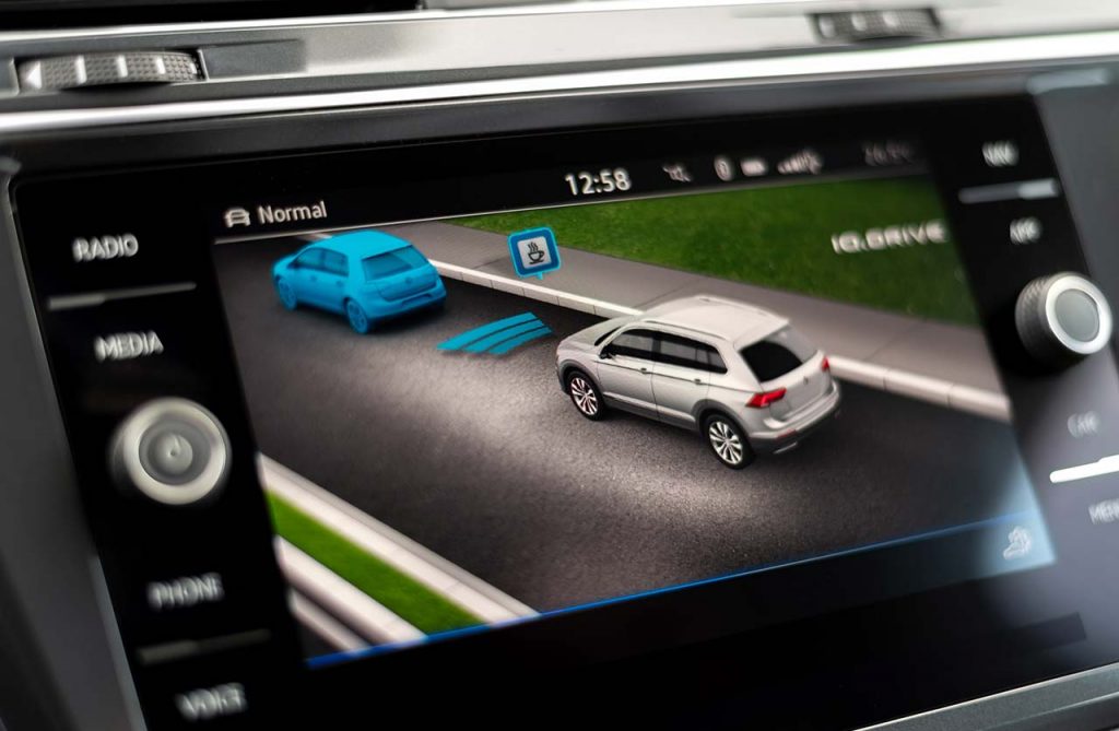 Interior Volkswagen Tiguan Allspace 2023