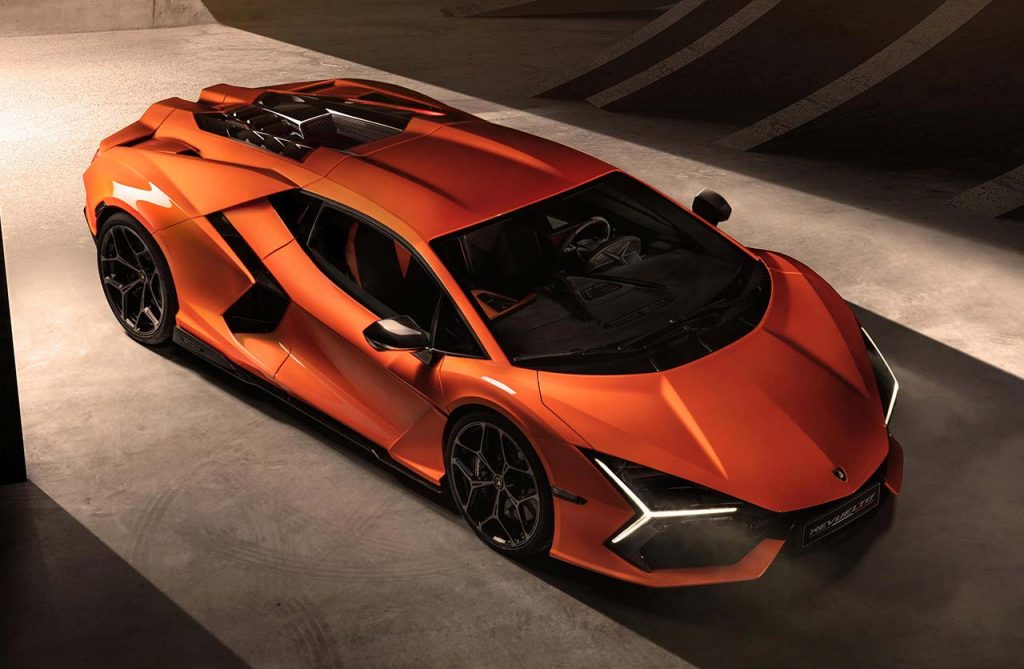 Lamborghini Revuelto