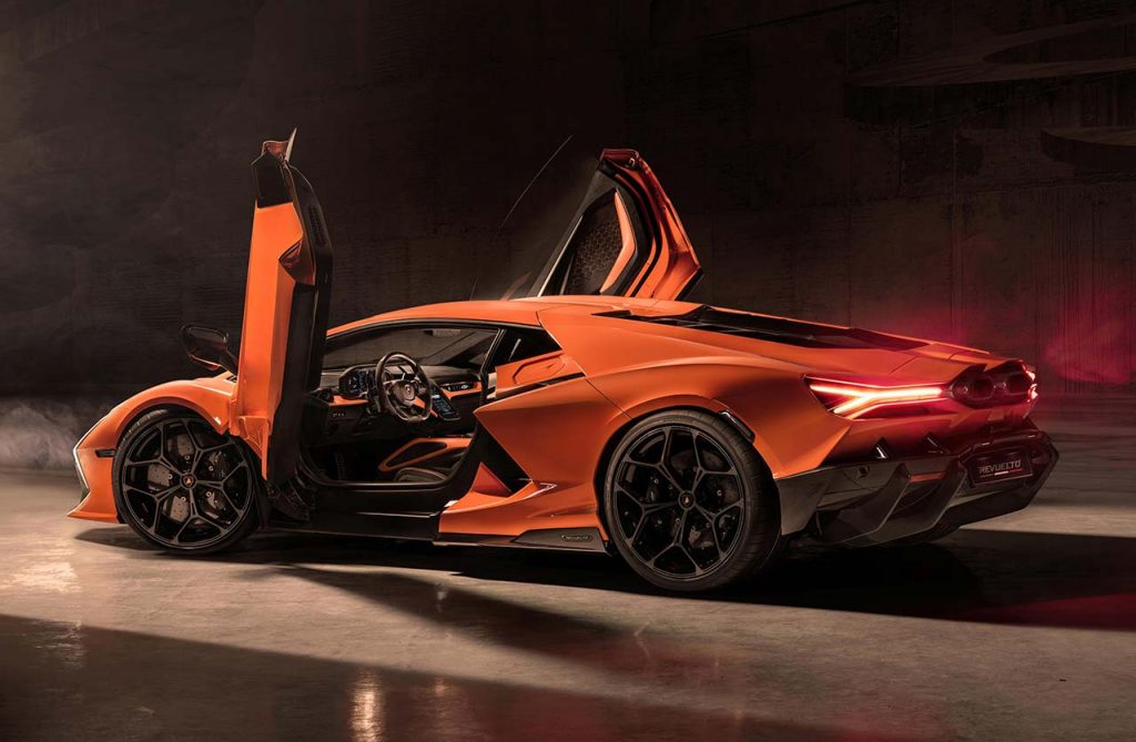 Lamborghini Revuelto