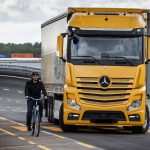 Daimler Truck AG celebra un hito para la seguridad en camiones y buses a nivel global
