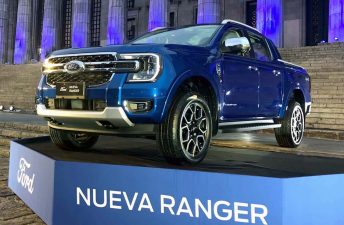 Ford exhibió la Ranger en Argentina (y reveló el interior)