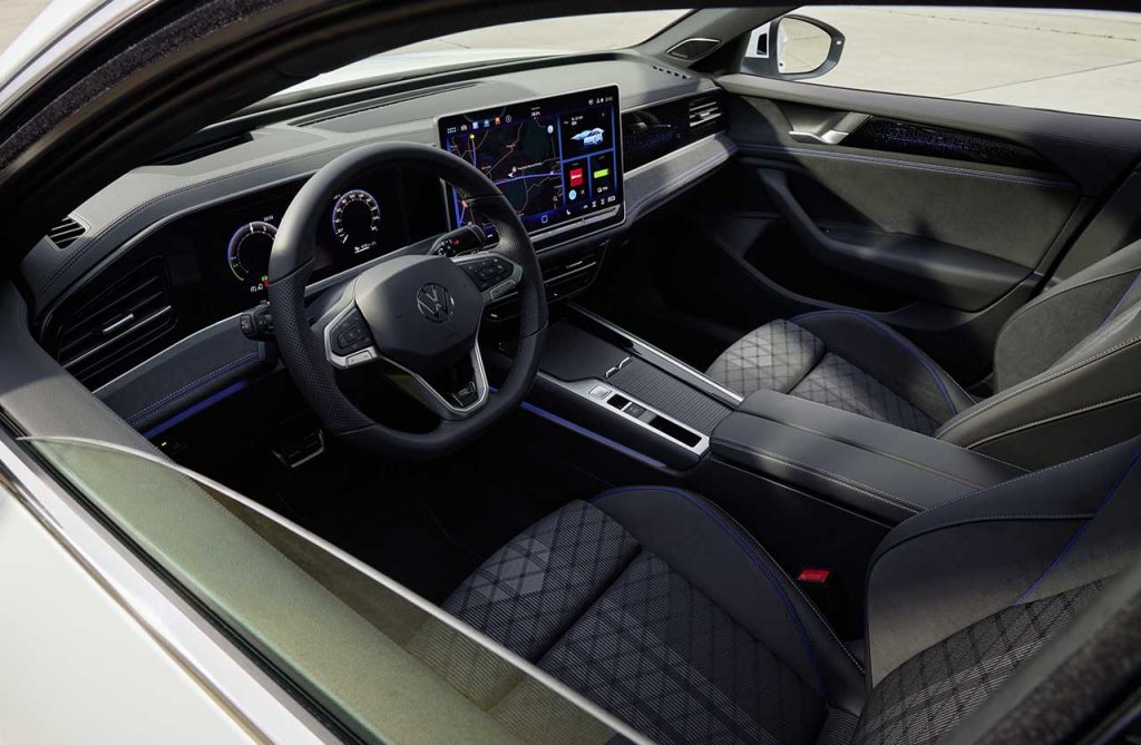 Interior Volkswagen Passat 2024