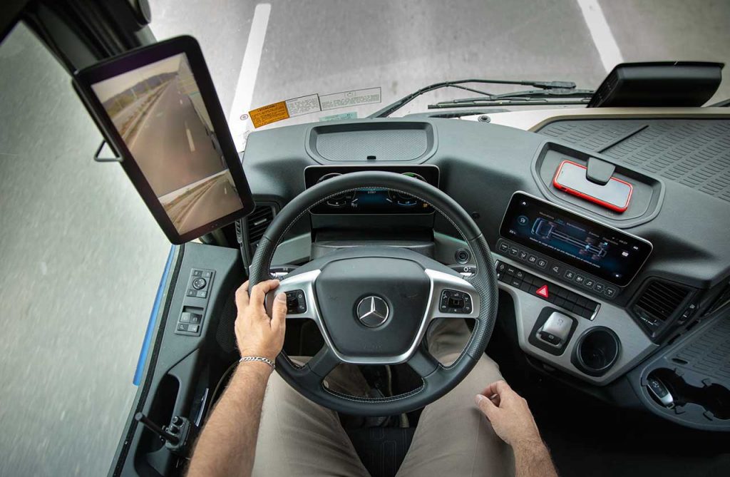 Mercedes-Benz Actros 2548