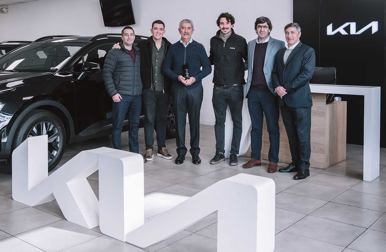 Kia certificó a un nuevo concesionario como Platinum Dealer en Argentina