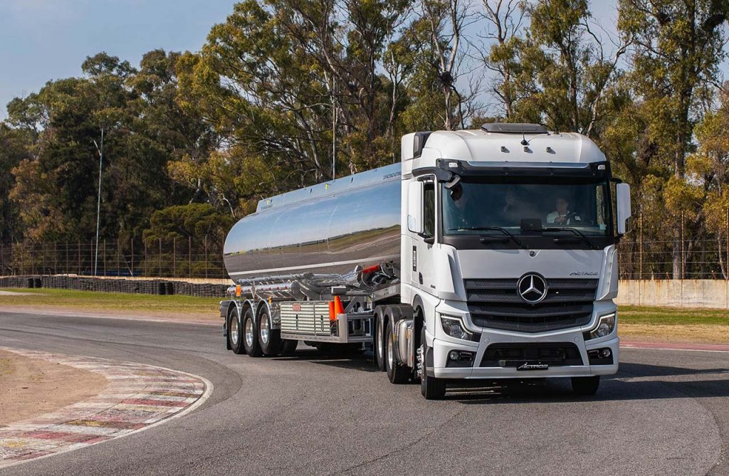 Actros 2548 LS33