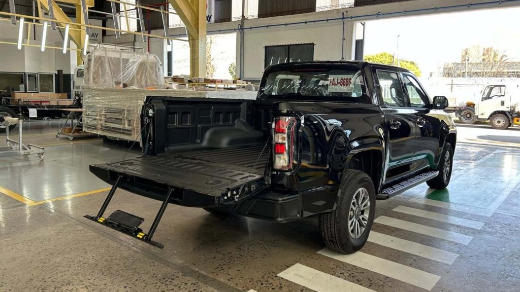 JMC Grand Avenue - Ralitor