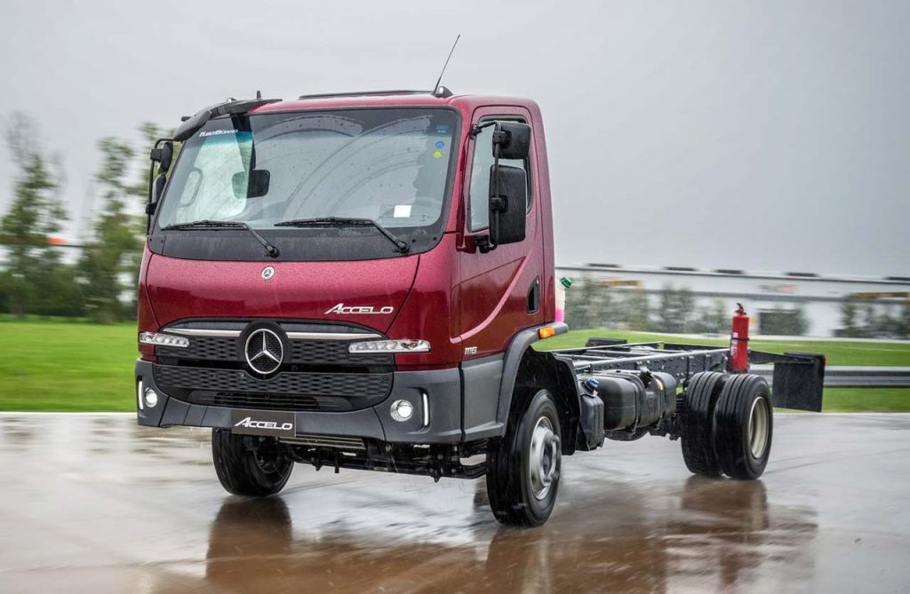 Mercedes-Benz Accelo 1116 39