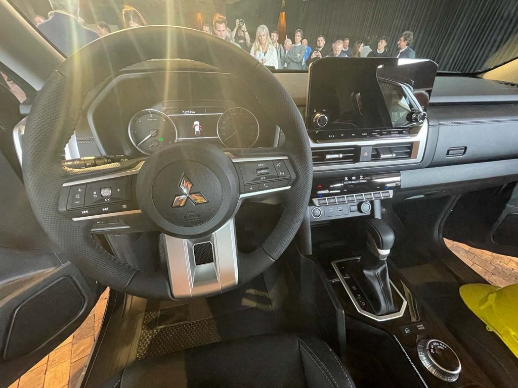 Nueva Mitsubishi L200 2025