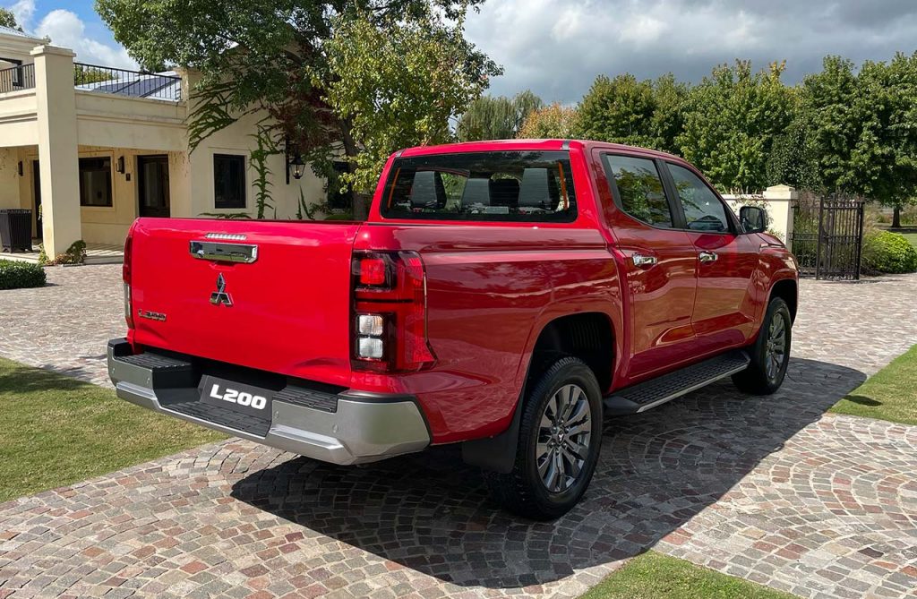 Nueva Mitsubishi L200 2025