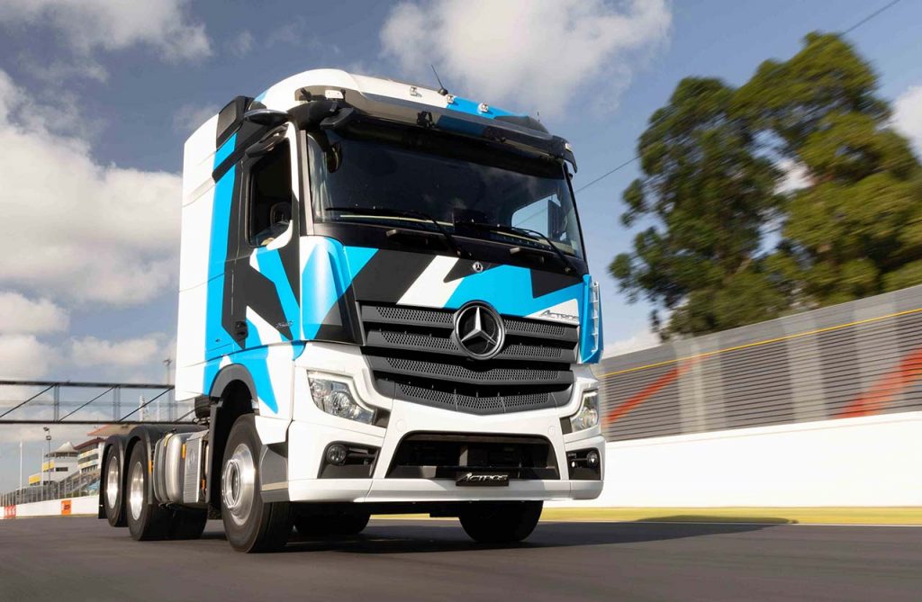 Mercedes-Benz Camiones y Buses presenta “Entrevistas en Actros 2”