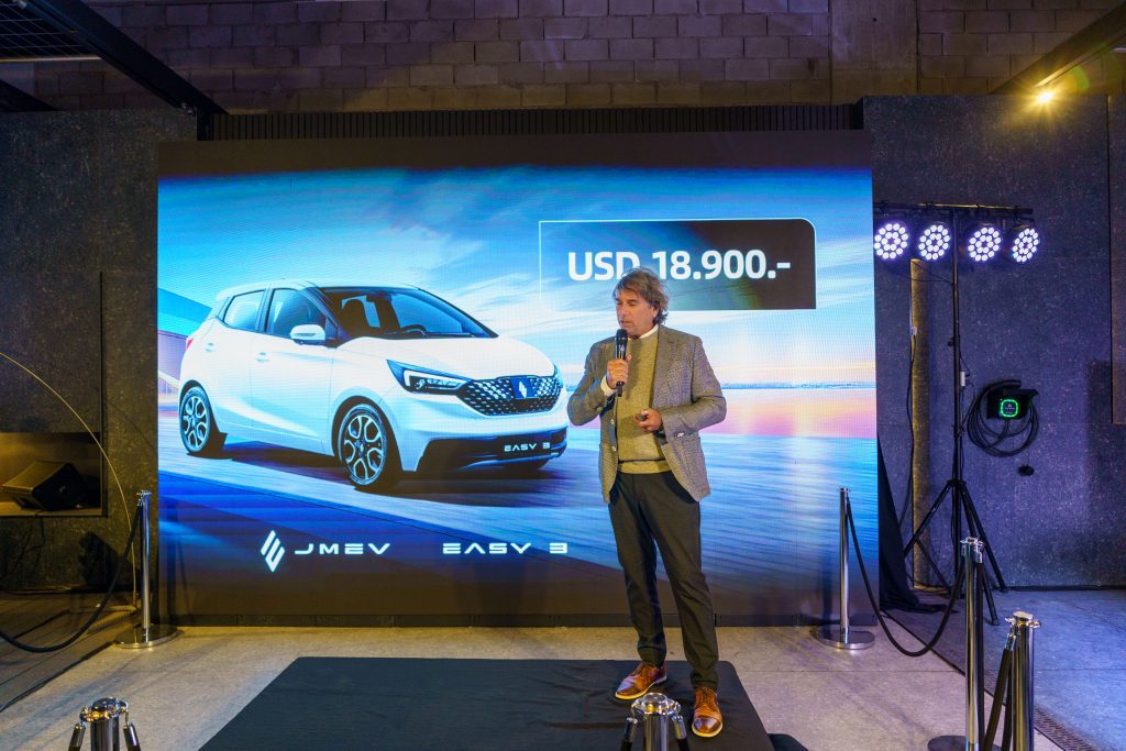 JMEV EASY 3 auto eléctrico más accesible del mercado