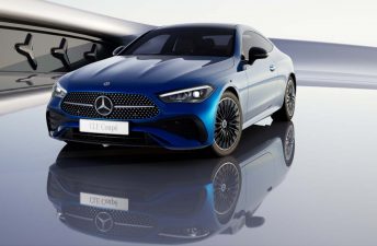 Mercedes-Benz suma los CLE 300 4Matic Coupé y Cabrio