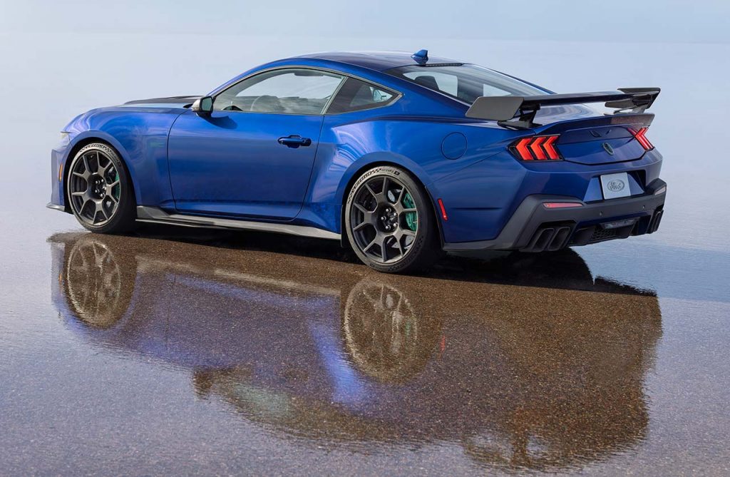 Ford Mustang Dark Horse SC