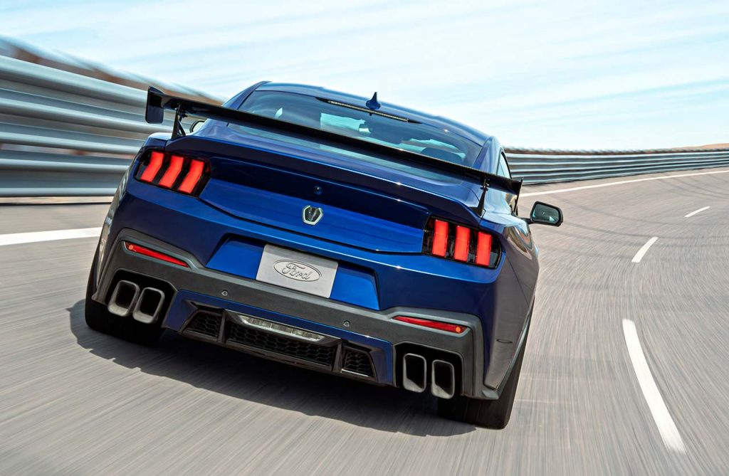 Ford Mustang Dark Horse SC