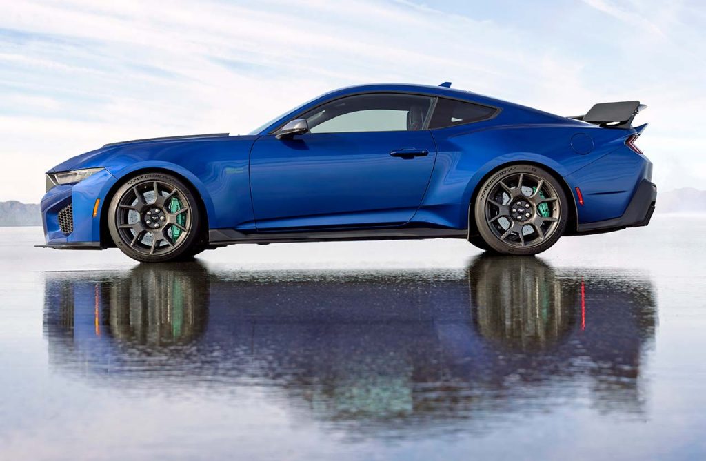 Ford Mustang Dark Horse SC