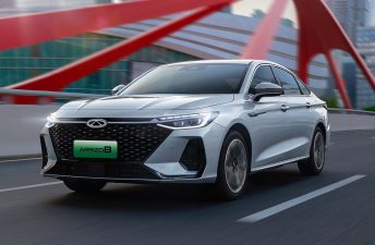 Chery lanzó el Arrizo 8 CSH en Argentina