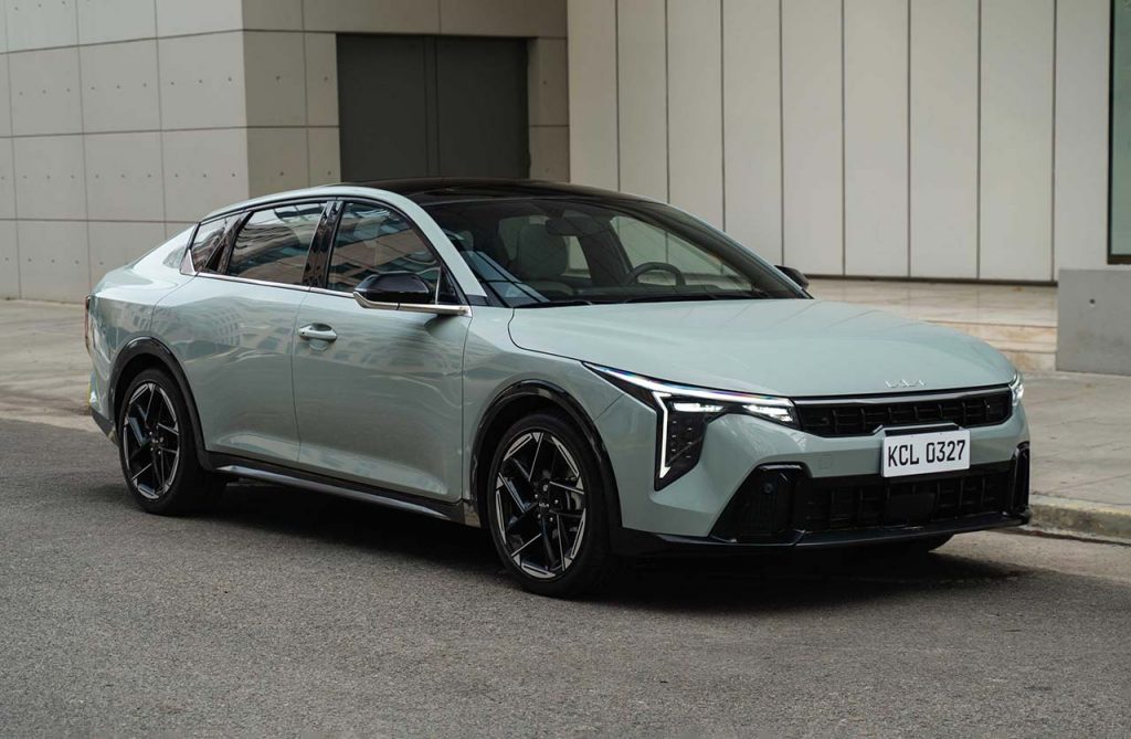 Kia K4 Sedán