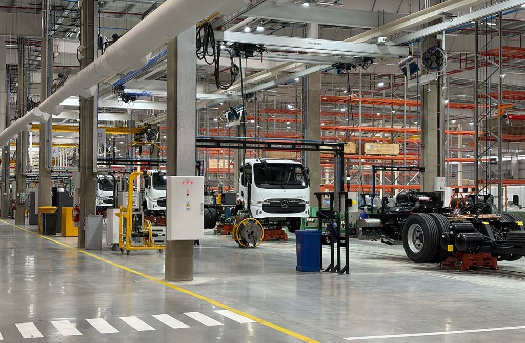 Mercedes-Benz Camiones y Buses Argentina Centro Industrial Zárate