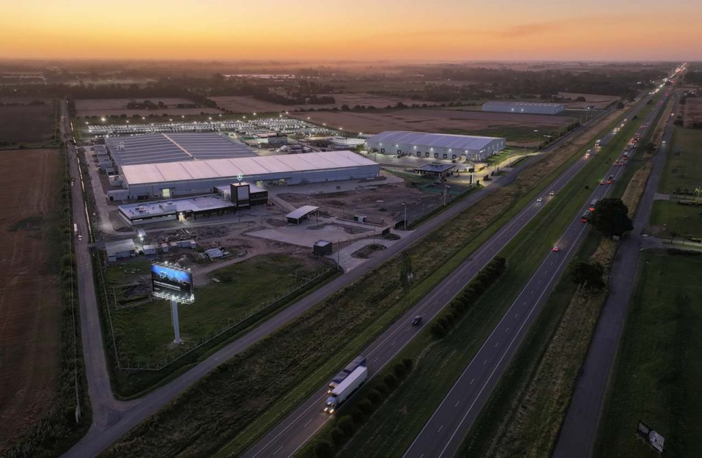 Mercedes-Benz Camiones y Buses Argentina Centro Industrial Zárate