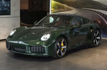 Porsche lanzó el 911 Turbo S híbrido en Argentina