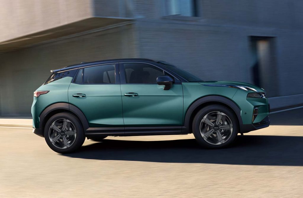 Lynk & Co 06