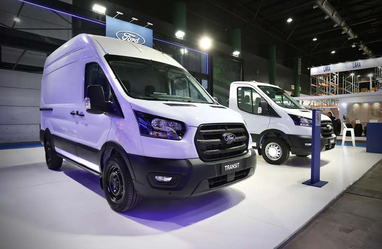 Ford lanzó la Transit Van L2H3 con caja automática