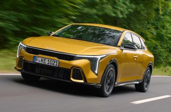 Kia lanzó el K4 Hatchback en Argentina